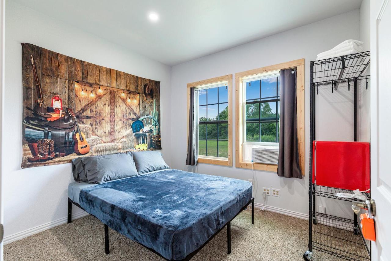 Wills Point Old Texas Bunkhouseホステル 部屋 写真